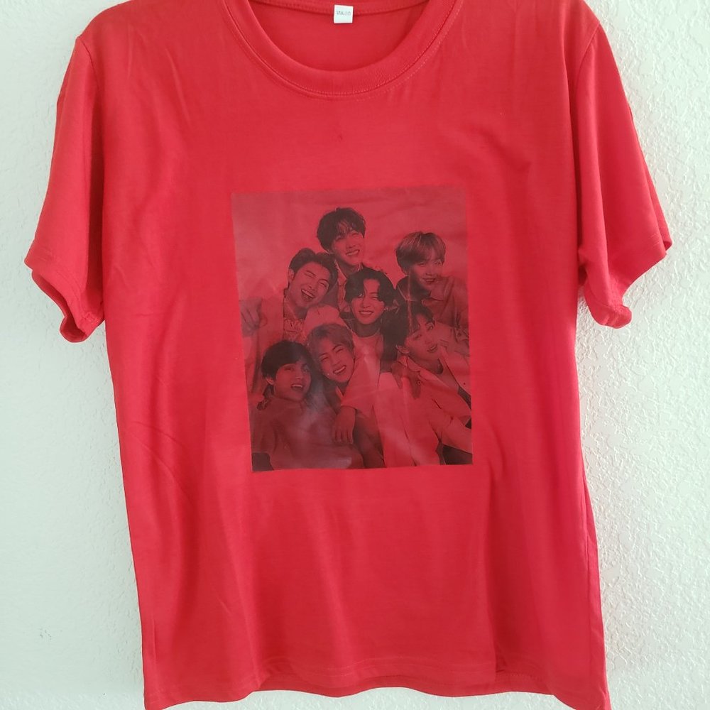 T-Shirt Size M(2 for $8)